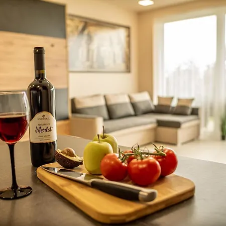 Panorama Superior - Pool, Garden, Parking شقة