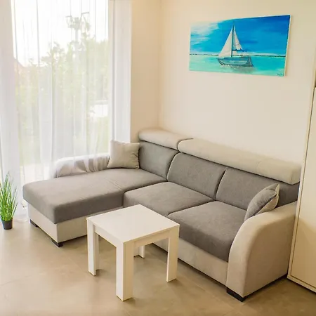 شقة Panorama Superior - Pool, Garden, Parking *