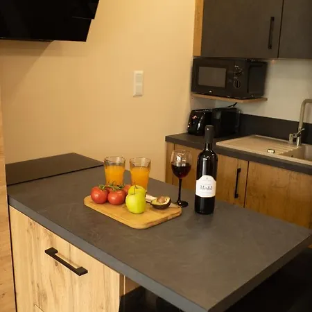 شقة Panorama Superior - Pool, Garden, Parking