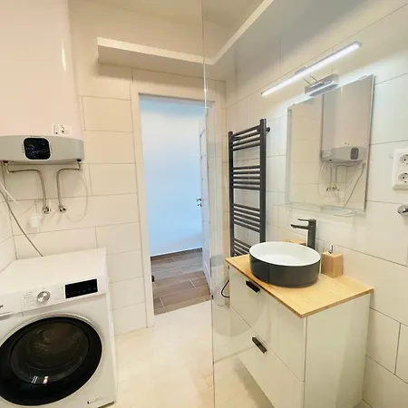 Panorama Superior - Pool, Garden, Parking