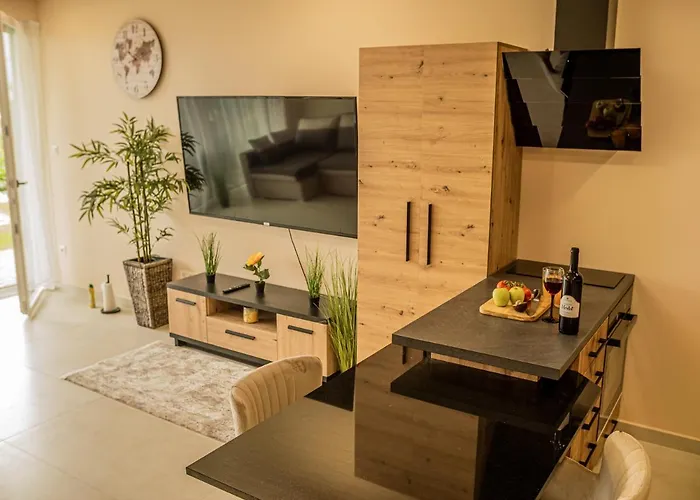 Apartament Panorama Superior - Pool, Garden, Parking *