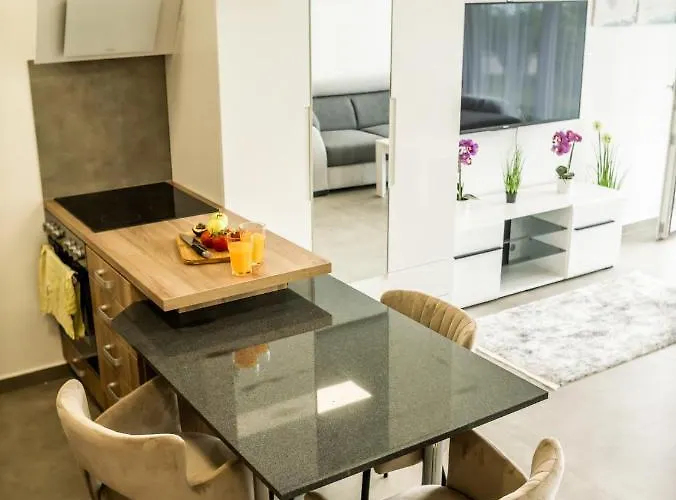 Apartament Panorama Superior - Pool, Garden, Parking *